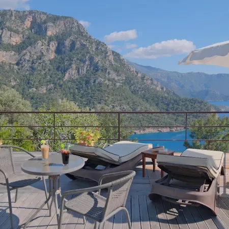 Lodge Kabak Avalon *