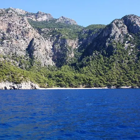 Kabak Avalon Lodge