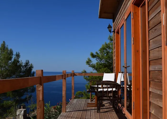Alojamento de Turismo Selvagem Kabak Avalon